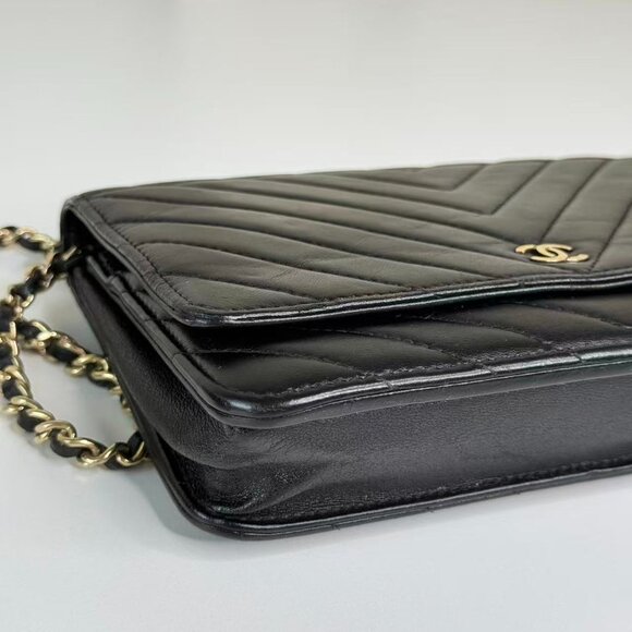 Chanel Black Chevron Quilted WOC Wallet on Chain Crossbody Bag with Gold Hardwar - Picture 6 of 9